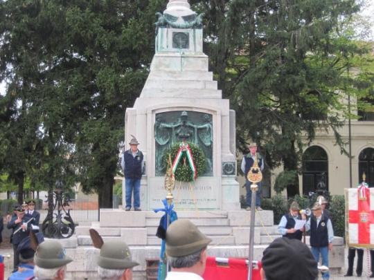 Cerimonia al Monumento-Arch. G. Francescutti