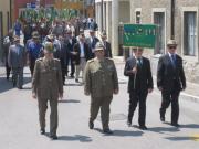 Il Vessillo Sez con il Pres, il T.Col Esposito e il Cap. David - (Foto Francescu