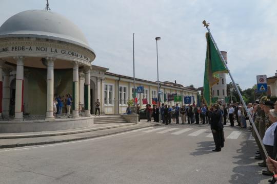Alzabandiera-Foto di Francescutti Giovanni