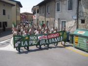 Sfila lo striscione di Maniago - (Foto Arch. Francescutti G.)